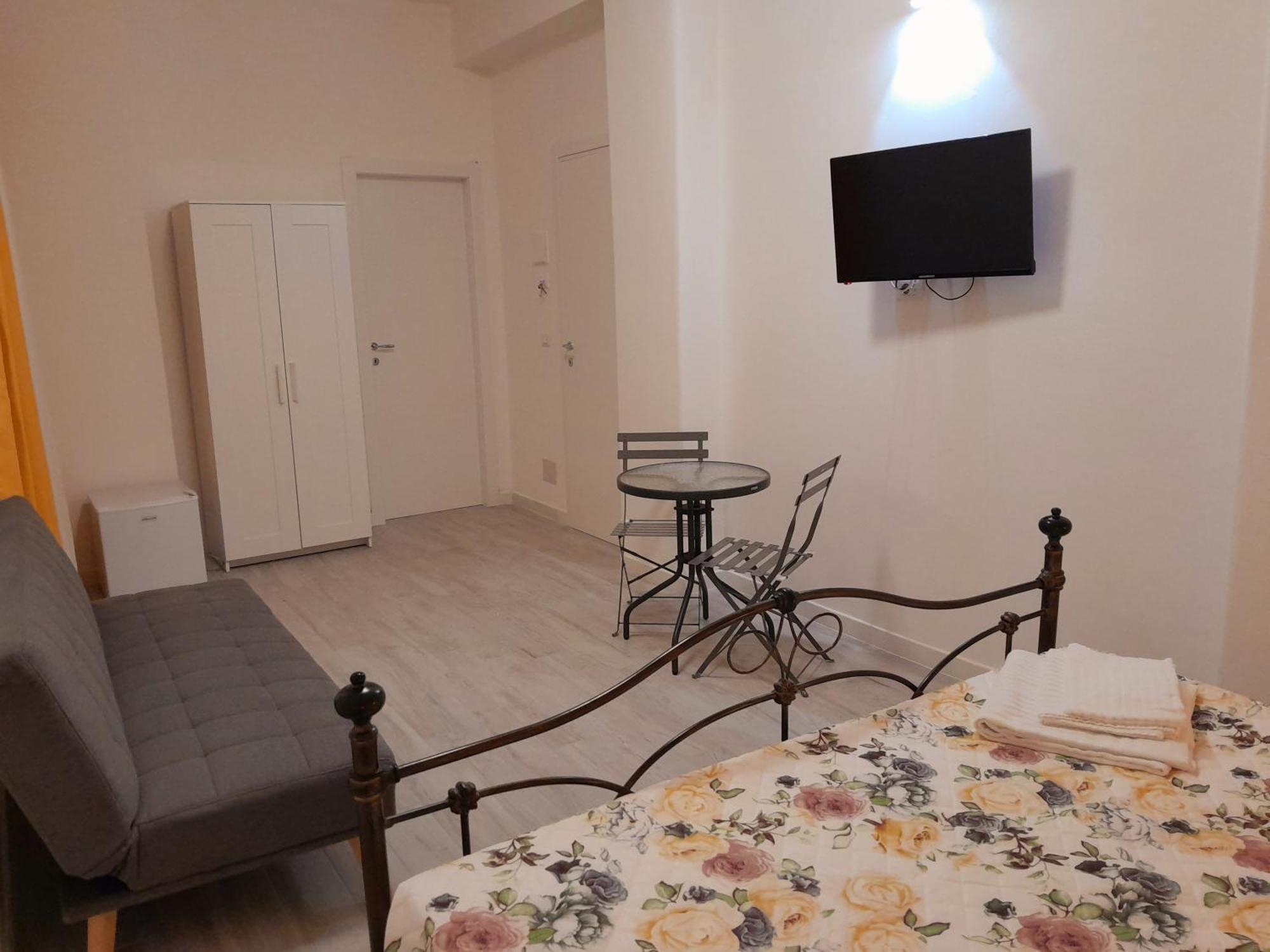 La Stazione 92 Bed & Breakfast คาตาเนีย ภายนอก รูปภาพ