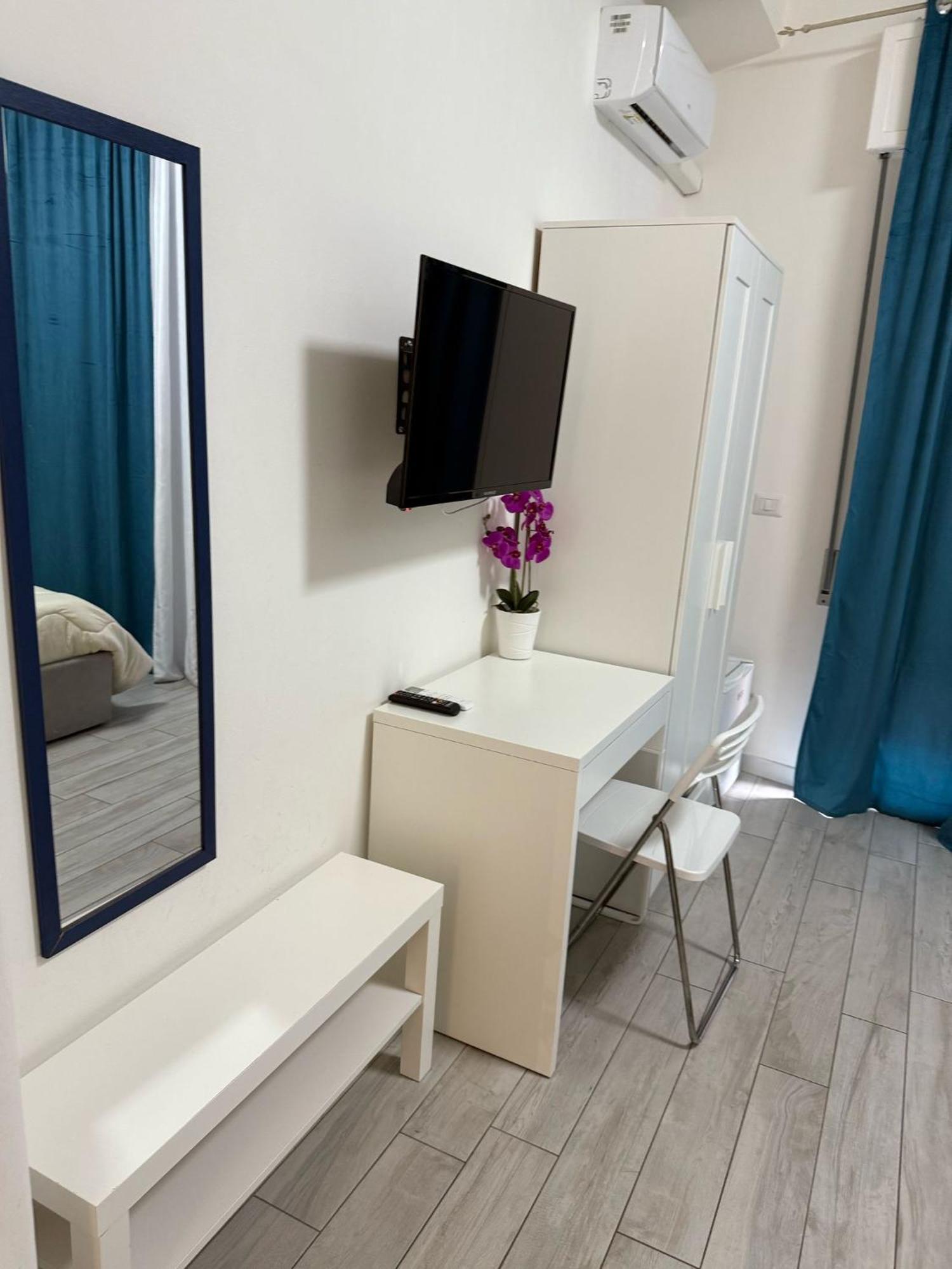 La Stazione 92 Bed & Breakfast คาตาเนีย ภายนอก รูปภาพ